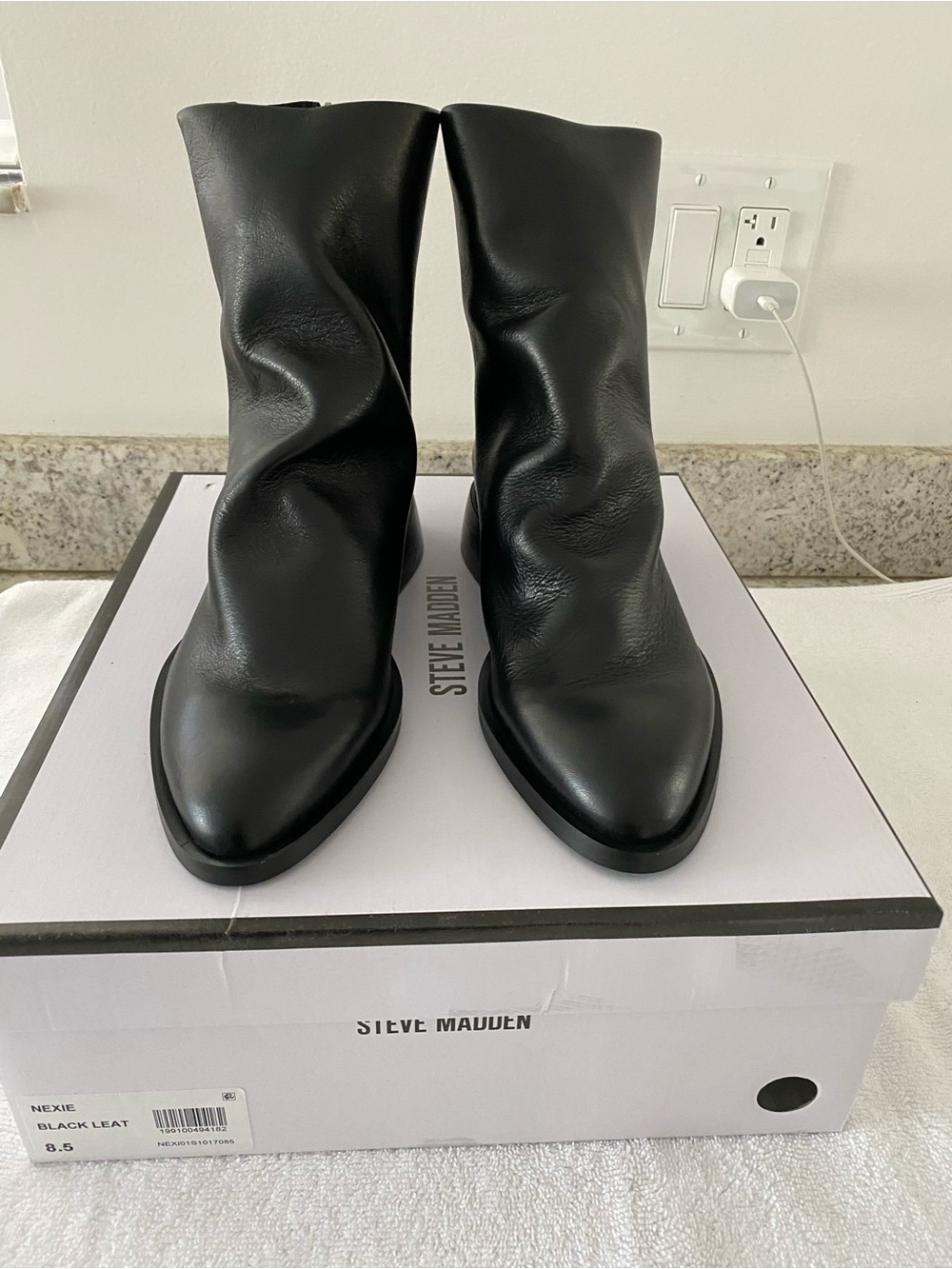 NEW Steve Madden NEXIE Black Leather Mid-Calf Boots SIZE 8-1/2